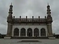 Hayat Bakshi Mosque in Hyderabad