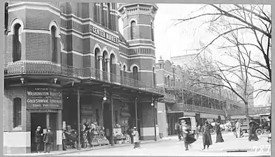 7th Street entrance and the wholesales stores in 1914