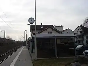 Waiting area on side platform