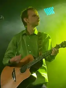 Gavaldà playing guitar (2009)