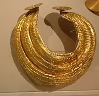 Gold collar, Co Clare, 800-700 BC