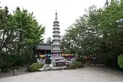A pagoda (2020)