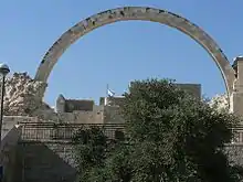 The remains of the Hurva Synagogue as they appeared from 1977 to 2003. The synagogue has been rebuilt in 2010.