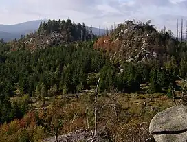 Hohnekamm: View from the Leistenklippe to the Grenzklippe; in the background the Brocken