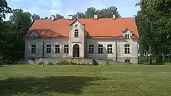 Hatu Manor