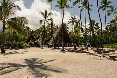 Hawaiian hale (house) at the Puʻuhonua o Hōnaunau National Historical Park.