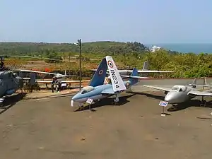 Hawker Sea Hawk (center)