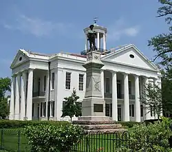 Hinds County Courthouse and Confederate Monument in Raymond