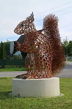 Squirrel statue in Hofstätten