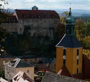 Burg Hohnstein, with the village of Hohnstein in the foreground