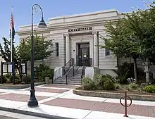 Hollister Carnegie Library