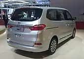 Huasong 7 pre-facelift rear view