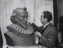 Sculptor Frits Sieger with bust of P.C. Hooft. Amsterdam; 22 March 1947