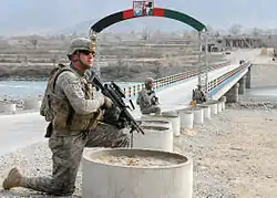 U.S. soldiers providing security next to the Marawara Bridge (January 2010)