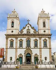 Church do Santíssimo Sacramento e Sant'Ana, built between 1696 and 1702.