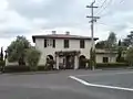 The suburb is relatively affluent, and includes some houses in styles rarely seen elsewhere in New Zealand