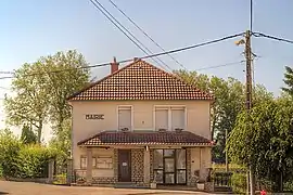 The town hall in Jallanges