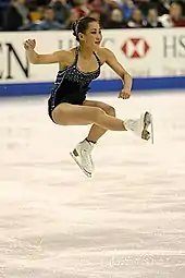 Flying sit spin(Jennifer Don)