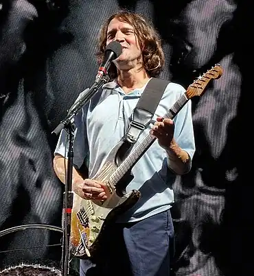 John_Frusciante_(52277957957)_cropped.jpg