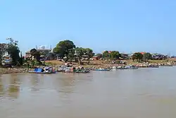 Tonlé Sap river bank in the city of Kampong Chhnang
