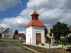 Centre of Lhotka u Radnic with chapel