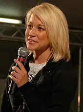 Singer Kellie Pickler