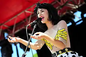 Kimbra performing in 2012