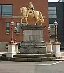 Statue of King William III and Flanking Lamps