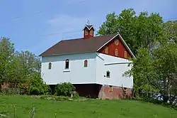 A barn southeast of Oreana