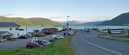Kjøpsvik ferry port