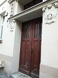 Portal and door