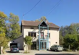 The town hall in La Pisseure