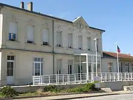 The town hall in Lagorce