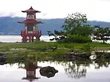 Ukimido Park on the northern shore of the lake (June 2006)