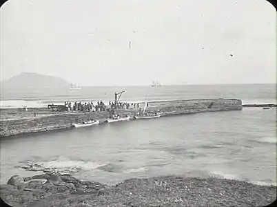 The landing place or Lugard's pier, Kingston, Norfolk IslandPhoto: Frank Walter, 1917Royal Australian Historical Society
