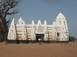 Larabanga Mosque, one of the oldest mosques in West Africa (bar those in Mali, Senegal etc.)