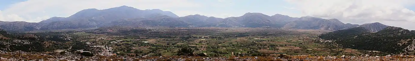 The Plateau seen from the north (from above Tzermiado)