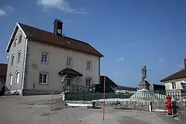 The town hall in Le Crouzet