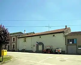 The town hall in Lemainville