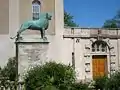 Cambridge, Massachusetts:Lion in front of Adolphus Busch Hall, Harvard University