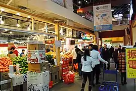 Lok's Produce in the traditional Chinese open market
