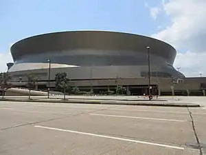 The Superdome on July 26, 2021, between removal of Mercedes-Benz branding and installation of Caesars branding.