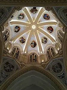 Dome above altara