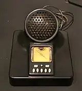 Tabletop radio designed for Phonola (1939)