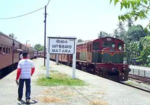 M7 pulling a train to Mathara station.