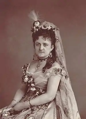 Mademoiselle Priola de l'Opéra Comique, rôle de Javotte dans "Le Roi l'a dit" de Delibes