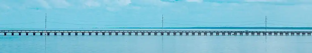 The Maestri Bridge viewed from Interstate 10