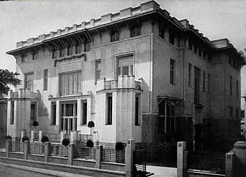 Secessionist exterior of the Bazil Assan House (Strada Scaune no. 21–23, currently Strada Tudor Arghezi), Bucharest, Romania, by Marcel Kammerer (1902–1911), demolished in the late 1950s or the 1960s to make space for the National Theatre Bucharest