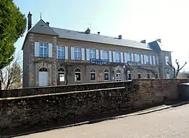 The town hall in Saint-Léger-Vauban