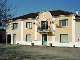 La mairie de Labatut-Rivière